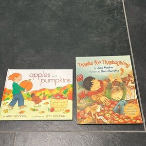 Set of two Thanksgiving themed children’s books